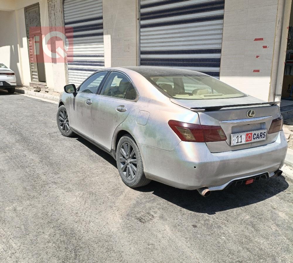 Lexus ES